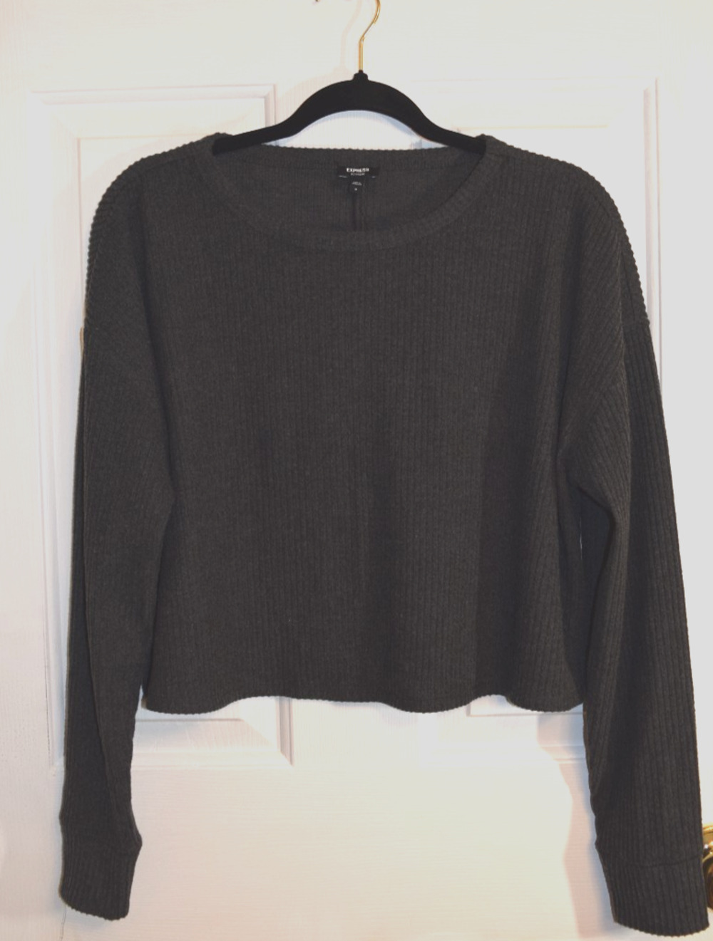 ~ Express Women's Juniors Size Medium Ribbed Cropped Sweater Gray ~NEW W/ TAGS!